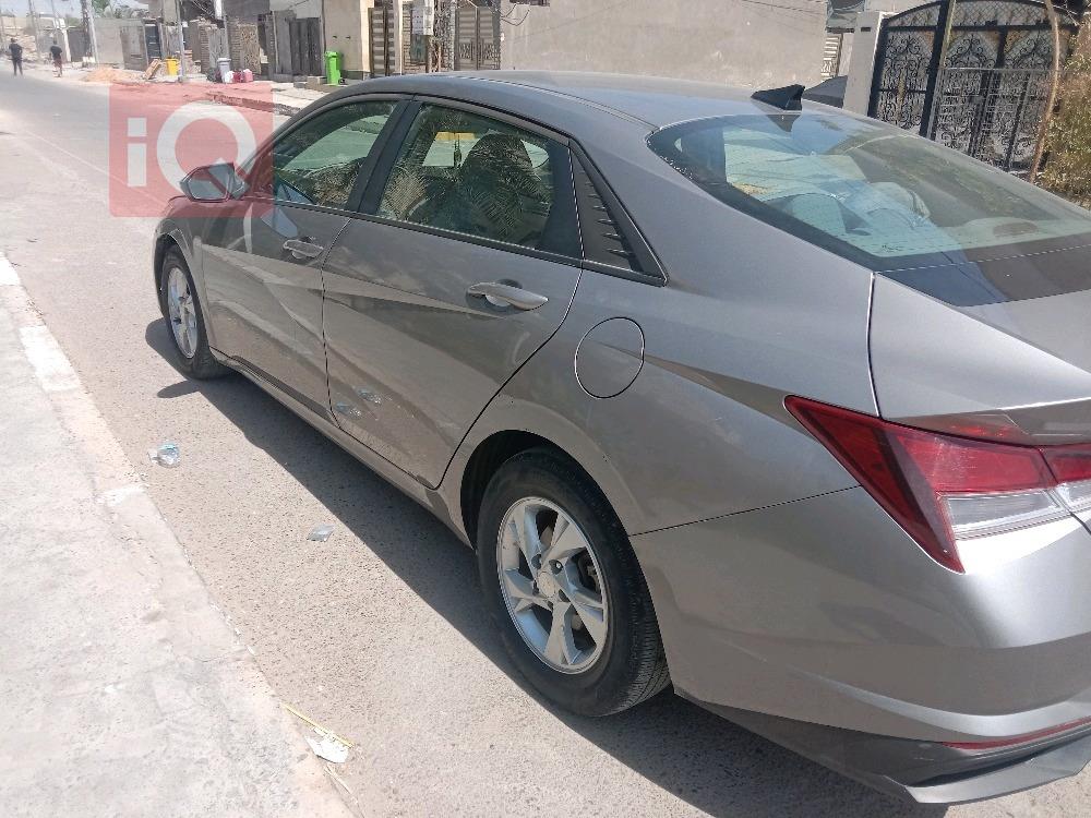 هیوندای ئەلەنترا